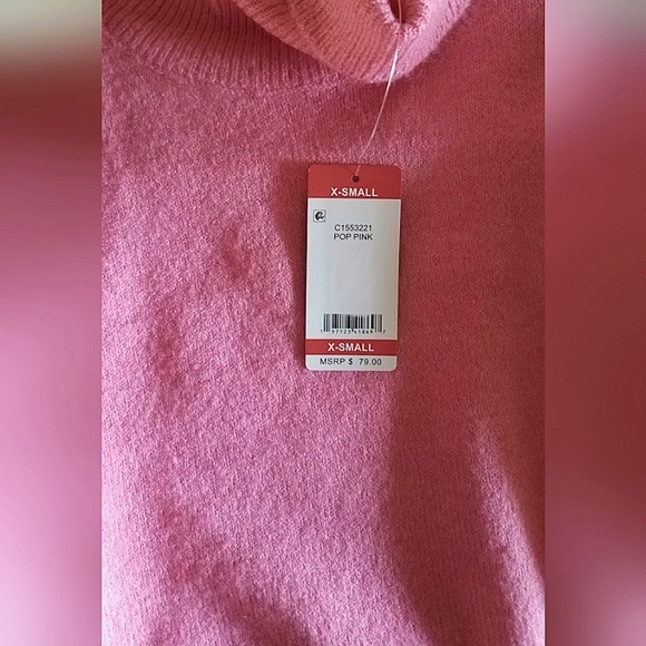 Vince Camuto Turtleneck Sweater - Picture 4 of 9